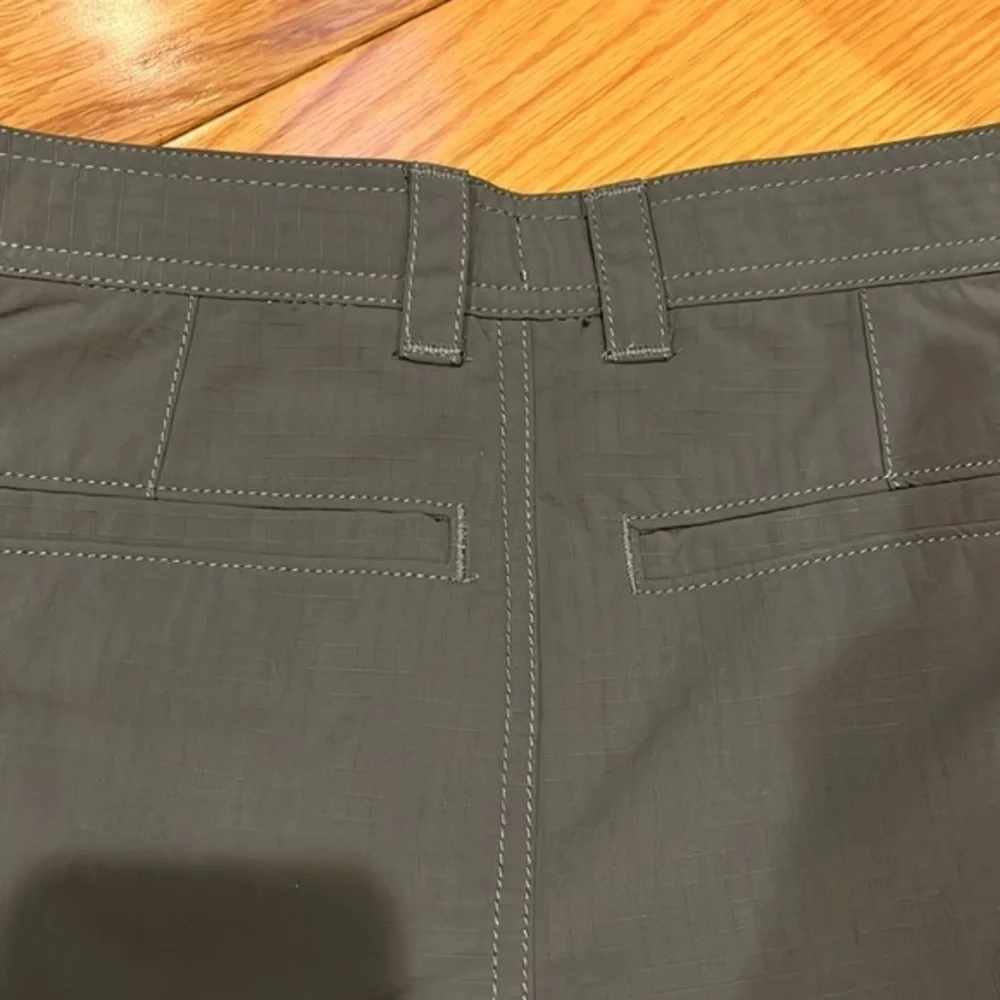 NWT L.L. Bean Boys Cargo Trekking Shorts in Slate Grey 8​